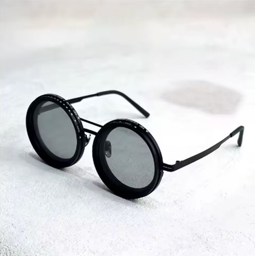 Black Lens - Sunglasses