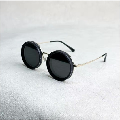 Black Lens - Sunglasses